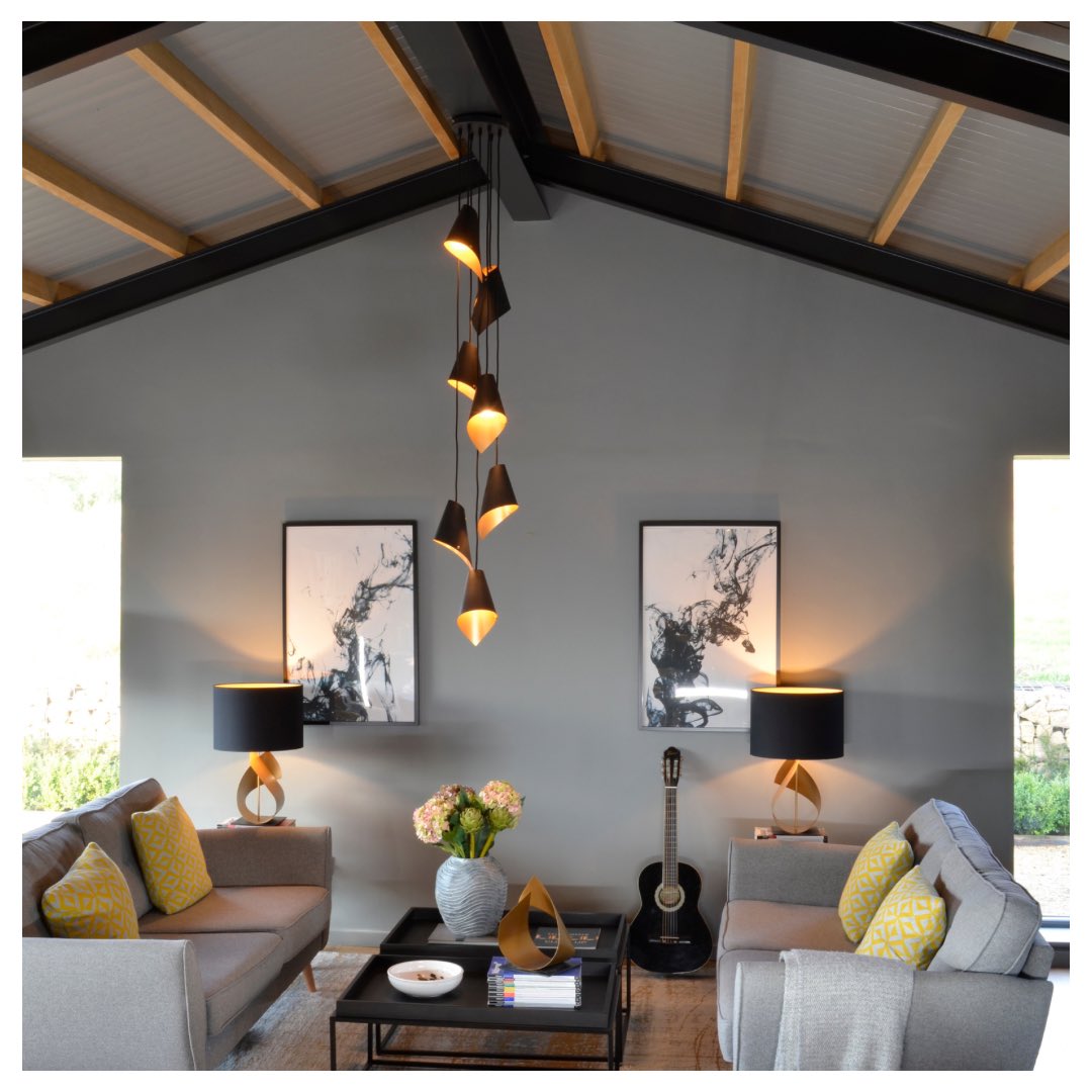 Our eye catching 7 pendant ceiling light creates a stunning focal point for your home.  

Designed for beautiful high ceilings and hallways. This light is designed to make an impact in your home.

The pendant shades cascade beautifully, perfectly illuminating your space.