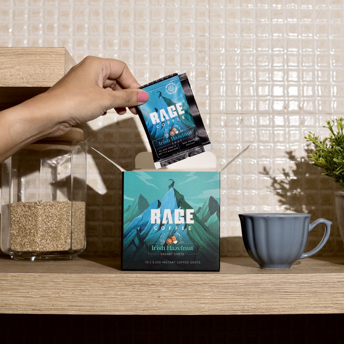 theragecoffee's tweet photo. Carry your sachet shots and get yourself a great cup of coffee anytime, anywhere! ๐
Which flavour do you usually carry with yourself? ๐
#keepraging #ragecoffee #sachetshots #coffee https://t.co/B12ycgz4vW