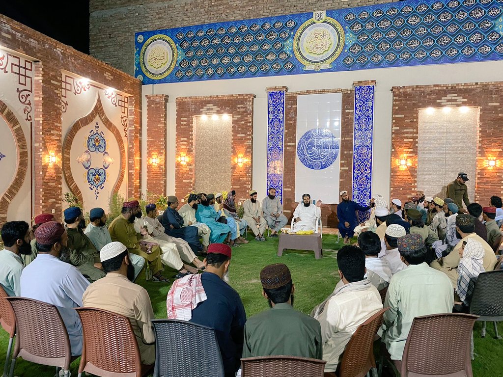 moavia_official's tweet photo. الحمدللہ ، علی اسلامک سنٹر جھنگ میں عید الفطر کے دوران مختلف علاقوں سے آئے کارکنان و ذمہ داران سے ملاقاتیں ۔۔۔
#ExploreJhang #PRHP #JhangDevelopment #AliIslamicCentreJhang https://t.co/6NDFjLWNed