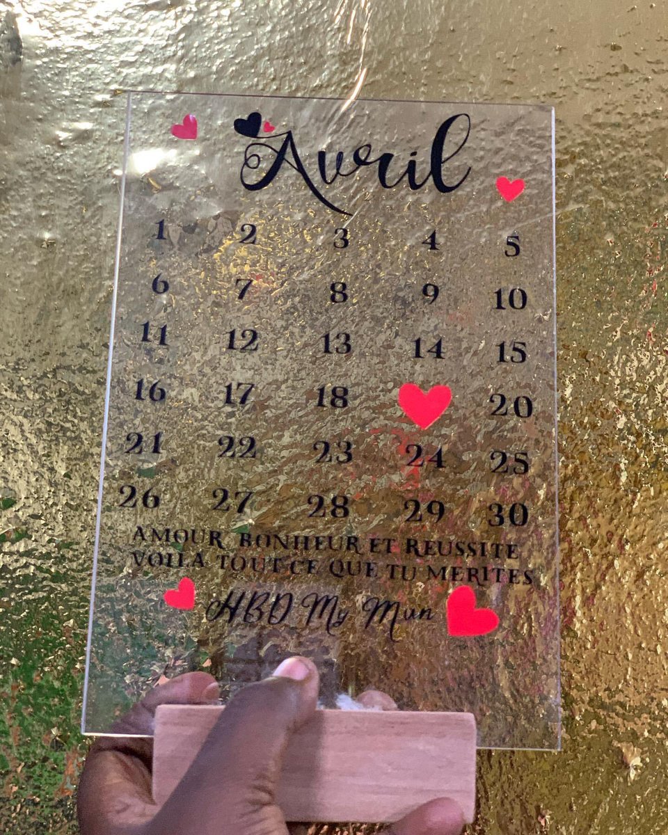 HopeEvents1's tweet photo. C’est son anniversaire ...et vous ne savez pas quoi lui offrir ? Un cadre acrylique ? Un puzzle personnalisé ? .  N’hésitez pas à nous contacter 🥰  .  Tel: 694834439 https://t.co/Vij504Bra7