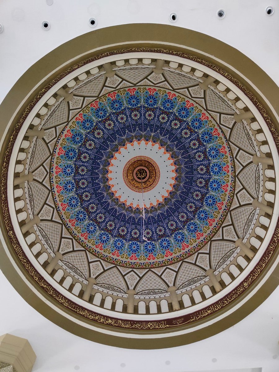 I'm at Masjid Agung Baitul Izzah in Kecamatan Krueng Sabee, Aceh swarmapp.com/c/ixO3EKmXE3r