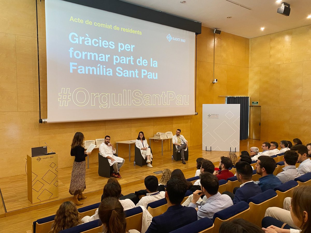 HospitalSantPau's tweet photo. Comença l'acte de comiat de #ResidentsSantPau 2023 👏🏻👏🏻👏🏻

Gràcies per la vostra professionalitat, dedicació, talent, i per formar part de la família Sant Pau. Sou indubtablement #OrgullSantPau!💛 https://t.co/xlzgTv56Hj