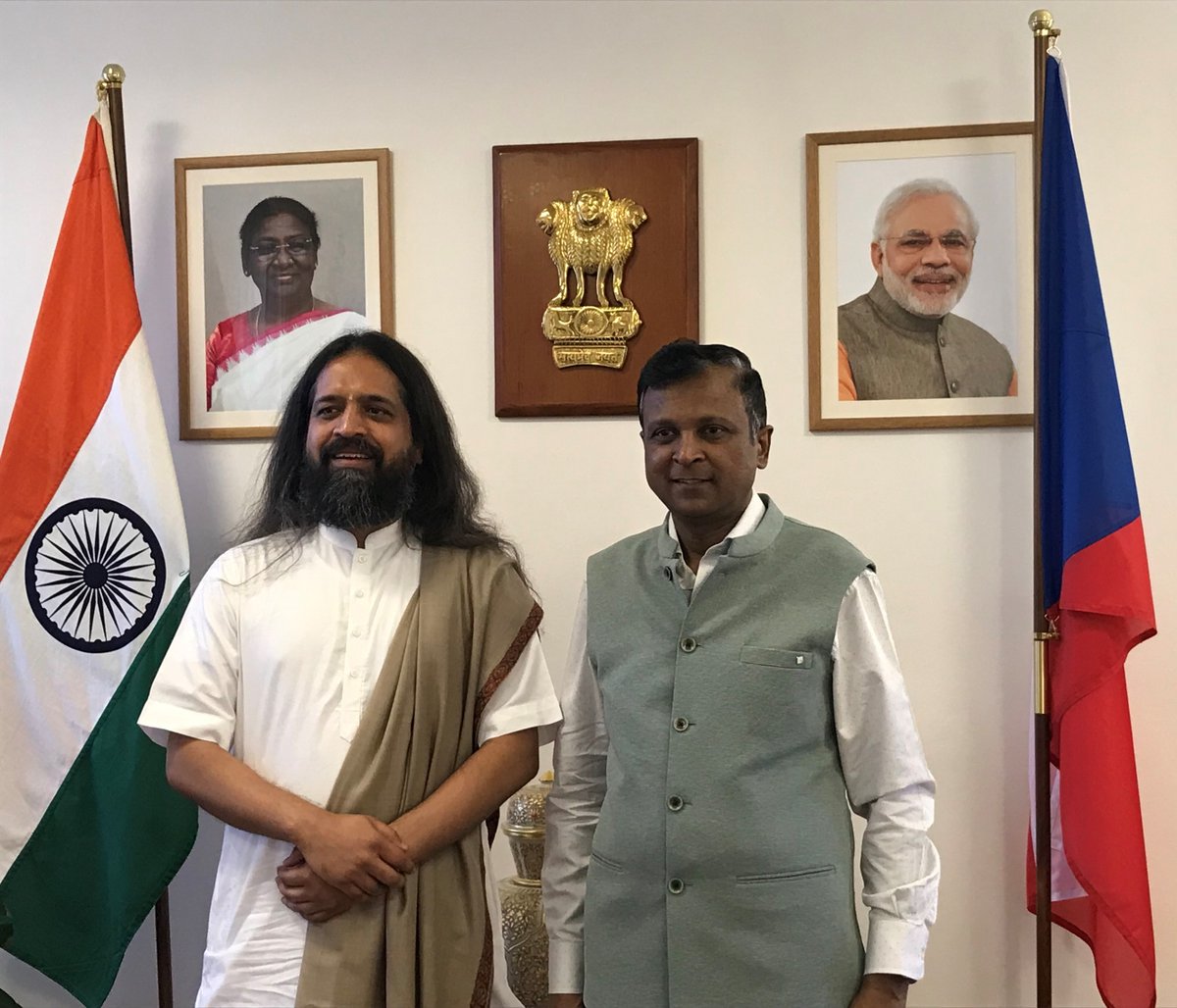 Swami Jaataveda, disciple of H.H. Sri Sri Ravi Shankar and a senior teacher at The Art of Living Foundation made a courtesy visit on 21st April 2023 at the Embassy of India, Prague to meet the Ambassador and appraise of the ongoing Art of Living activities in Europe and Czechia.