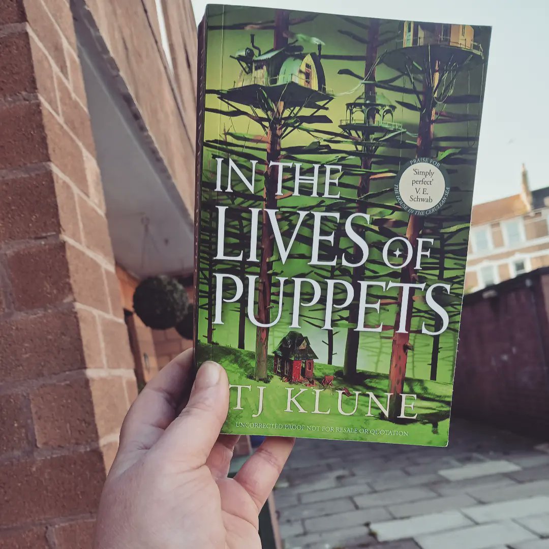 Morning lovelies 😘 sharing my review this morning for one of my fave books written by one of my fave authors ❤️ instagram.com/p/Crc9qawrW4l/… #BookTwitter #Bookreview #Inthelivesofpuppets