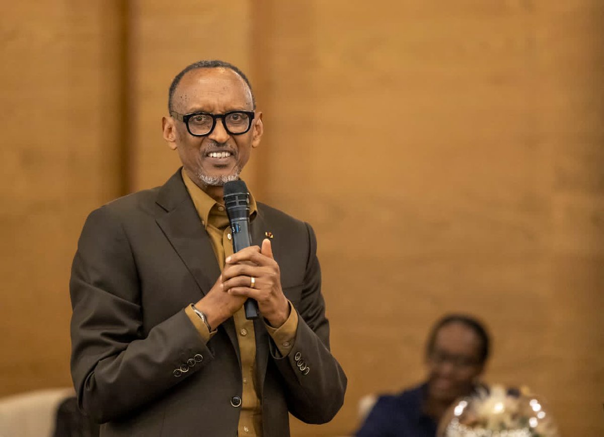 NatsAbubakar's tweet photo. PHOTOS:
The Supreme Leader of our Generation ,General Muhoozi Kainerugaba celebrated his Birthday in lovely style with H.E Excellency Paul Kagame(Uncle ) Of Rwanda
The celebrations of his 49th Birthday took place in Kigali-Rwanda.
Happy Birthday our Next President
#MK49 https://t.co/juqf6izsPx