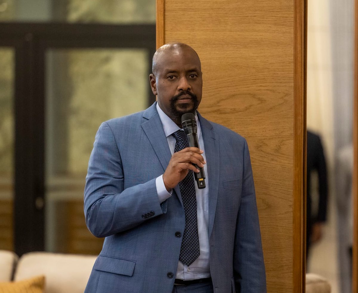 NatsAbubakar's tweet photo. PHOTOS:
The Supreme Leader of our Generation ,General Muhoozi Kainerugaba celebrated his Birthday in lovely style with H.E Excellency Paul Kagame(Uncle ) Of Rwanda
The celebrations of his 49th Birthday took place in Kigali-Rwanda.
Happy Birthday our Next President
#MK49 https://t.co/juqf6izsPx