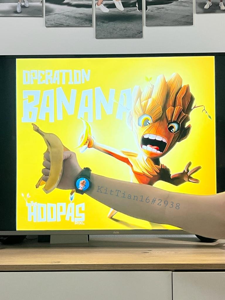 16Kittian28's tweet photo. @TheHoopasNFT Liko's Banana is getting Wild in twitter, Lets join the hype and hoping to get one Banana aswell ๐๐
Organic posting @QuantPIXL @MHoopas flexing my Smart TV and Smart watch Homescreen๐ซถ
Reppin my "Kook Tribe" pfp and Bannerโ๏ธ
#SolanaBanana #TheHoopas #KookTribe https://t.co/0RhycIyIl4