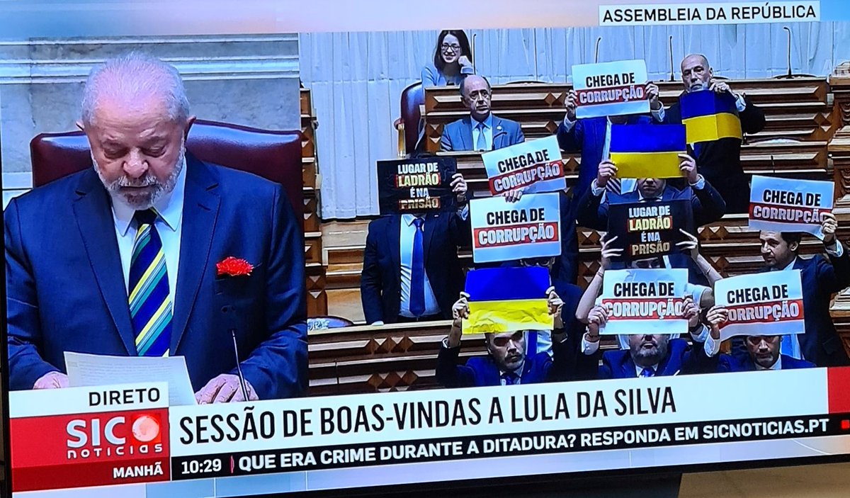 Que nojo tão grande. Que vergonha diplomática enorme para o país. A luta contra o fascismo será todos os dias, todos os minutos. 25 de Abril, sempre.