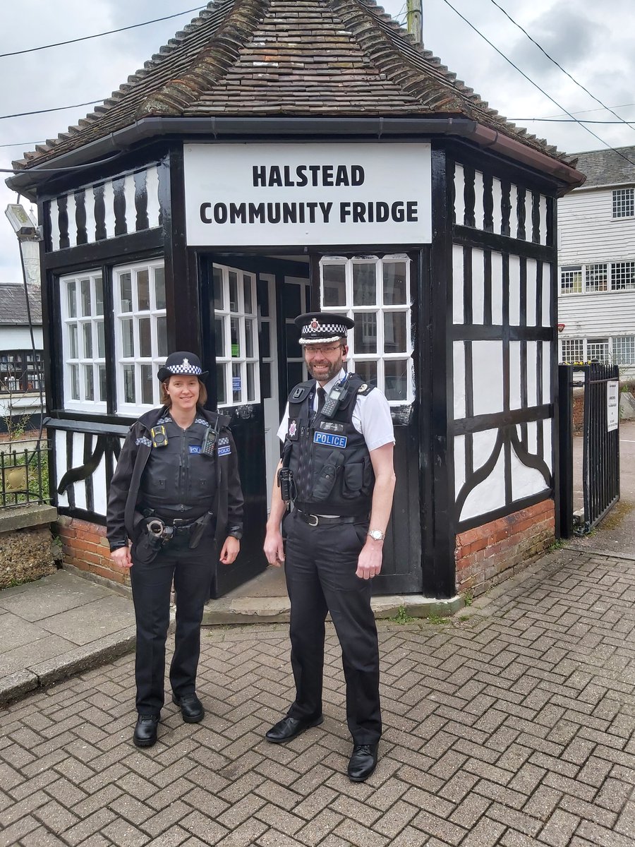 Great to get out for a few hours with A/Inspector Jenna Mirrington-French in #Halstead yesterday. Loads of great conversations with local residents and businesses. Everyone was pleased to see product of the growth in @EssexPoliceUK. #OpCommunity