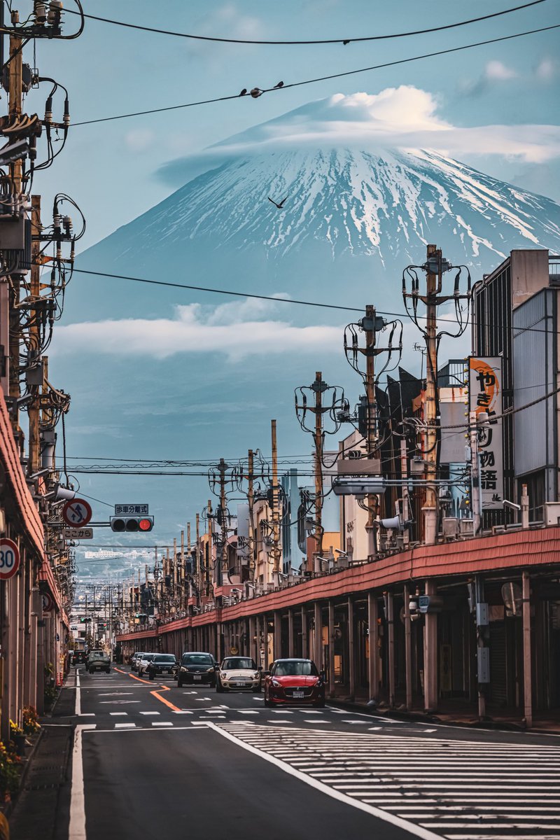 富士市の商店街がグッとくるエモさだった。