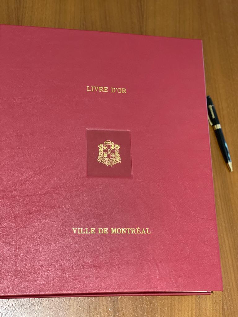MasharikiFest's tweet photo. 1/ On the sidelines of 39th International Festival Vues d’Afrique, a partnership agreement (Livre d’or)was signed between @MasharikiFest &amp; @vuesdafrique at Montreal City Hall in presence of the Executive Committee President of Montreal &amp; the High Commissioner of @RwandainCanada https://t.co/9jQuBqECSn