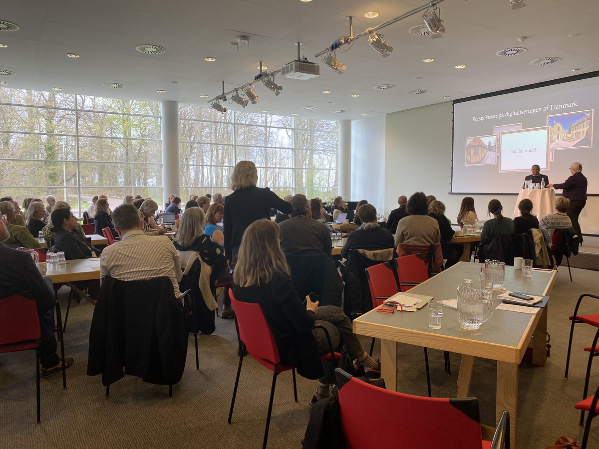 De digitale forventninger og muligheder opleves for nogle borgere som en barriere, som kan ende med, at de bliver ekskluderet eller måske skal kæmpe ekstra for velfærdsydelser, som de har ret til. Hvordan bliver vi bedre til at bedrive Borgerservice? #komponentdk #borgerservice