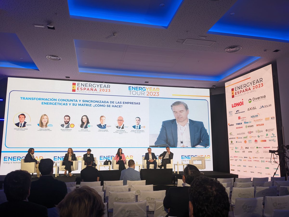 WattkraftIberia's tweet image. Da comienzo la primera jornada de #Energyear España 2023 y, nuestros compañeros Aalejandro Velázquez y Wei Qin, estarán allí en nombre de Wattkraft Iberia. 
📍HOTEL RIU PLAZA ESPAÑA.