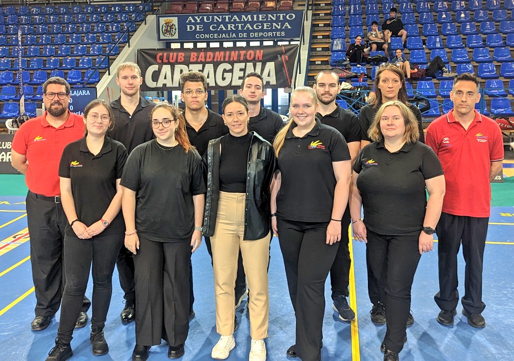 BDM_Cartagena's tweet photo. #ColectivoArbitral 🧩 ¡Histórico!

9 árbitros, 2 jueces árbitros y 1 match control... ¡¡Todos de Cartagena!! 

Un equipo de diez. @BadmintonESP 🏸🇪🇸 

#ParteFundamental #Arbitraje https://t.co/3DhP4QX82q