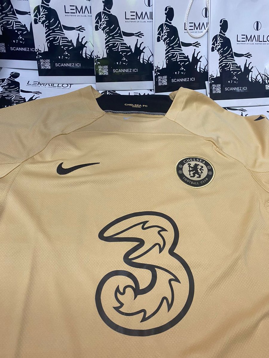 lemaillot__'s tweet photo. Nous proposons des maillots de foot authentiques avec ou sans flocages personnalisés ✨️
📮Livraison gratuite et rapide 
Commande disponible au https://t.co/cSGVjw8sU7 https://t.co/VXnOUpas4h