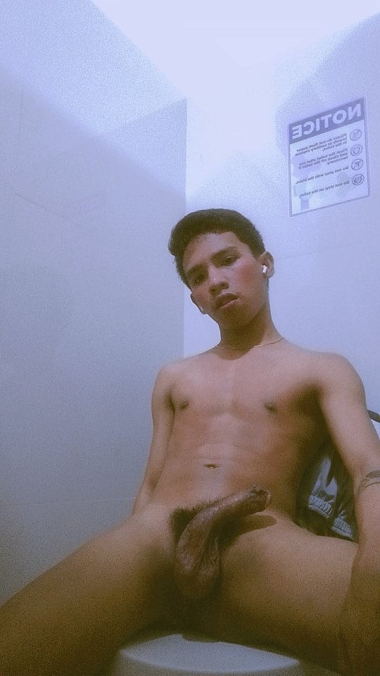 pcyriel1's tweet photo. If you wants I'm available now🤤 https://t.co/xYlg1CRbn7