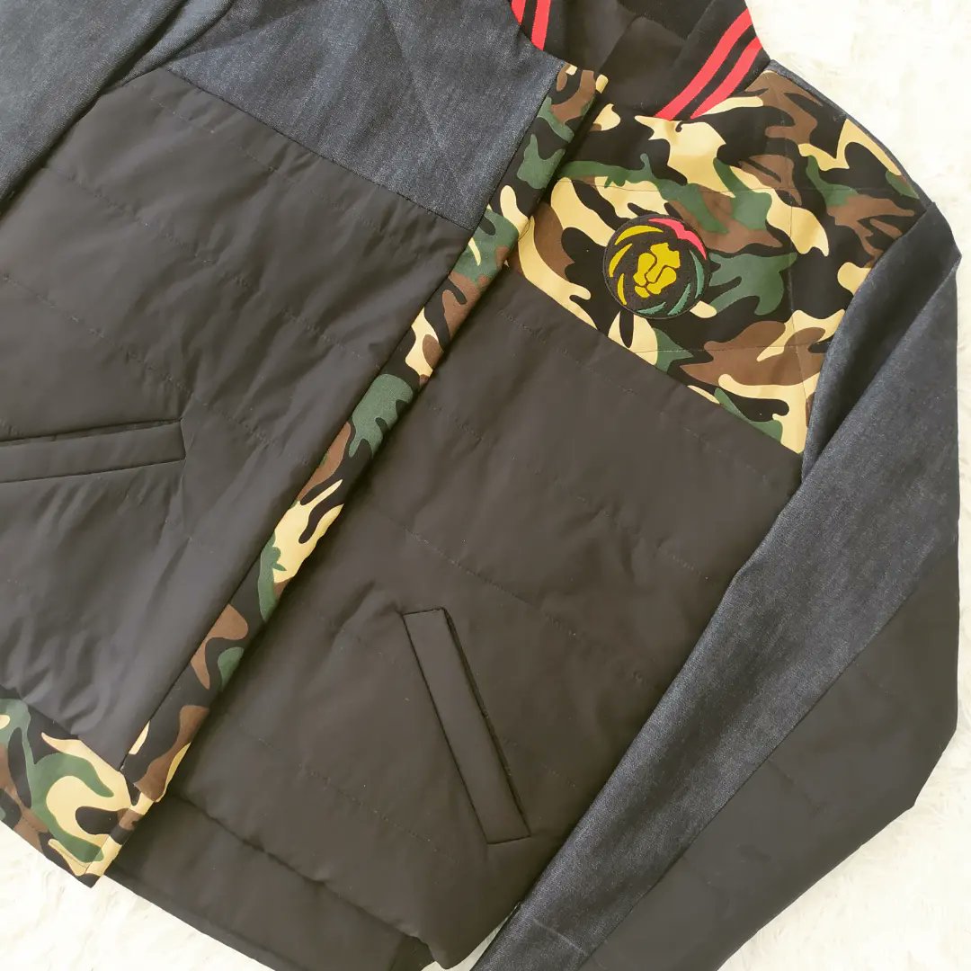 thetribecalled's tweet photo. We are all about the details, from demin camouflage mix, popping red collar and logo to bring the perfect winter puffer jacket.
To order DM or WhatsApp 27 71 890 7623
#WinterCollection #wintersales #streetwear #supportlocal #menswear #mensfashion #buylocal #zim #southafrica https://t.co/xscU8SlVJV