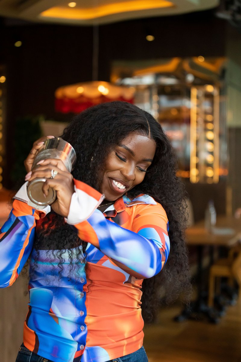 We were lucky enough to be involved in the launch of the new Heinz x Absolut pasta sauce! The guests enjoyed amazing passion fruit martinis which were personalised with their own faces!
Looking forward to the next one! #events #absolutleyheinz#absolut #heinz #eventprofs