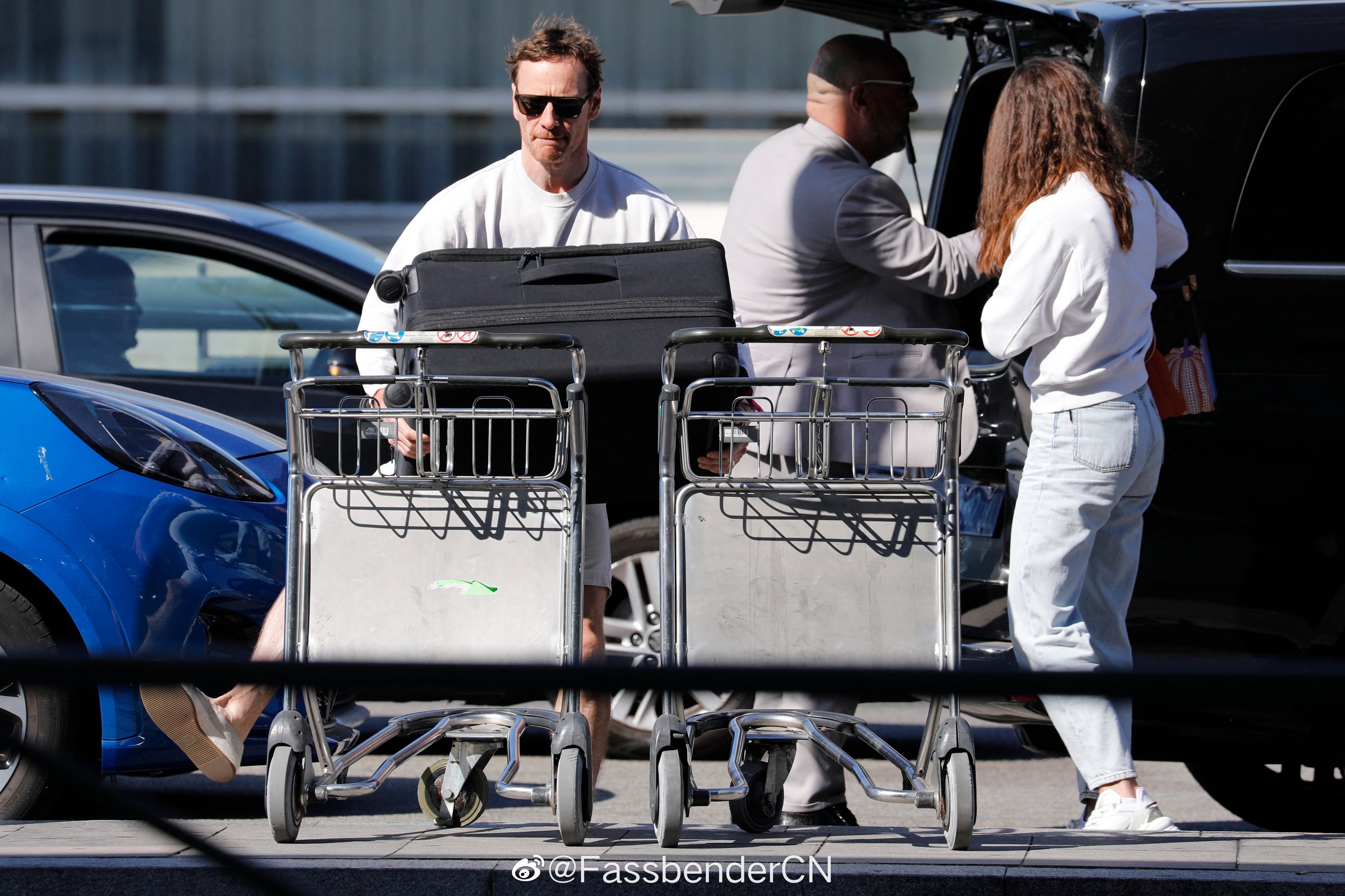 BeatlesFass on X: 🆕 Michael Fassbender and wife Alicia Vikander