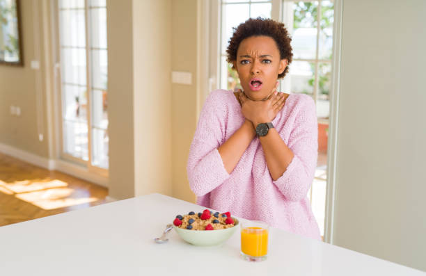 Hundreds of people in South Africa choke to death needlessly every year. Individuals of any age can choke on pieces of food, vomit or small objects that are stuck in the throat and block the windpipe. Read more: bit.ly/3L5QKa7