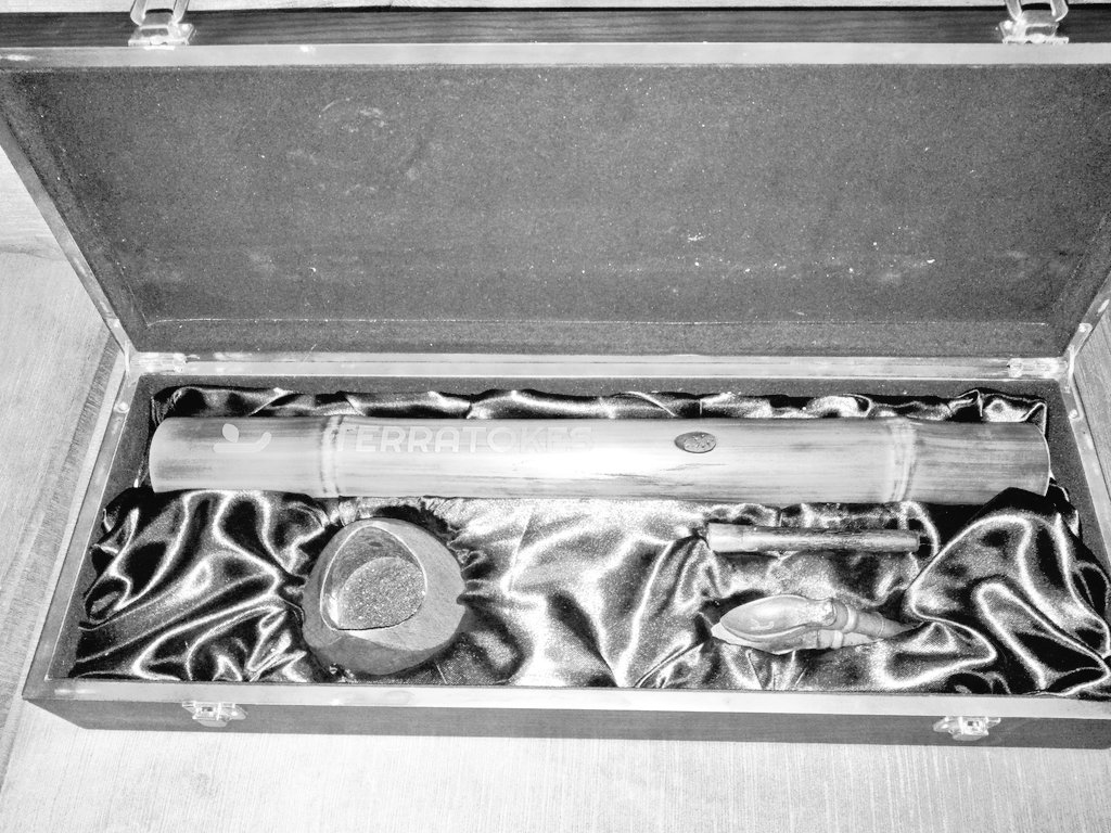 HotRob420's tweet image. #goodmorning I didn't sleep so some #bongrips should do the trick. Hit terratokes.com code BongMasterRob for a great price, gotta get yours @terratokes @Jtrpaa #420club #Mmemberville #CannabisCommunity #420community #420friendly #Weedmob #Weedsmokers #WeedLovers