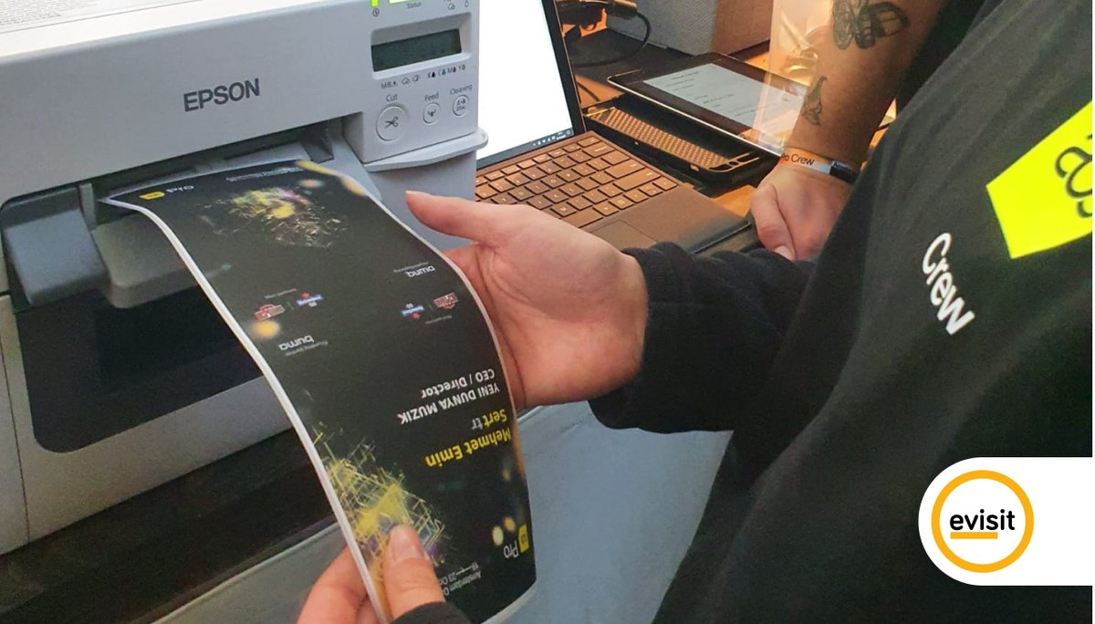evisitnews's tweet photo. Lange wachtrij bij binnenkomst voorkomen? Zorg dan dat je de badges van de gasten live op locatie print. Zo hoeven gasten bij binnenkomst niet te wachten op een #badge die nog gezocht moet worden. Bijkomend voordeel is dat het ook nog eens #duurzamer is! https://t.co/EN8qo8YZtC