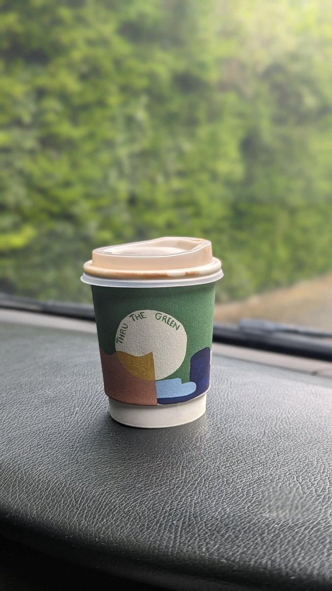 ShaunKidd16's tweet photo. Very nice coffee here.
#thruthegreen
#drivethroughcoffeedublin https://t.co/YbOsuuGNgw
