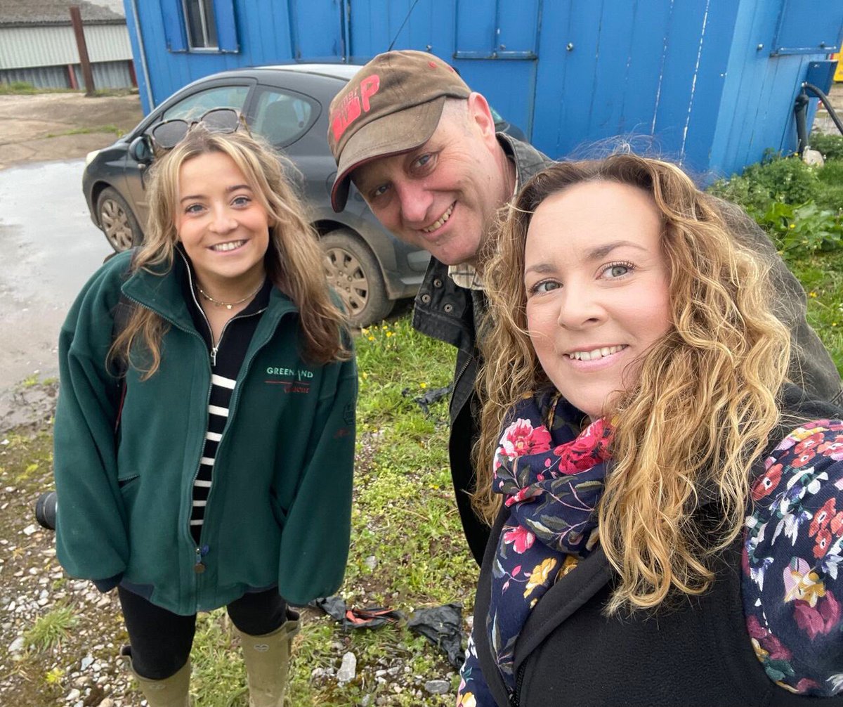 naomi_hurst's tweet photo. Enjoyed my first day back out on-farm with Lucy since returning to @PinstoneComms, gathering content for #editorial and #socialmedia, in between torrential downpours! #AgriPR https://t.co/smtmCde3Wf