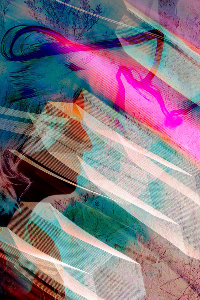 GISELXPHOTO's tweet photo. The generative art I’ve been manifesting w/ #TransmissionsofLight &amp; also #Moonlanguage, is all sourced through camera. My ongoing dance with camera &amp; manual controls helps me pause every texture, separate every wave into colors, building subjective space &amp; palette of form. https://t.co/27TNT550QT