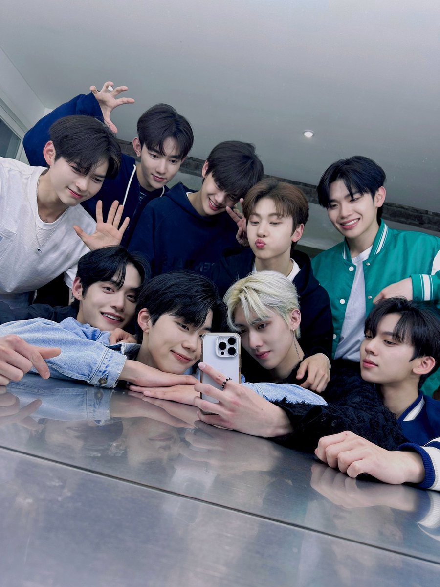 yujiinchwe's tweet photo. I LOVE THEM SM😾🤍 https://t.co/HAF1JbchQN