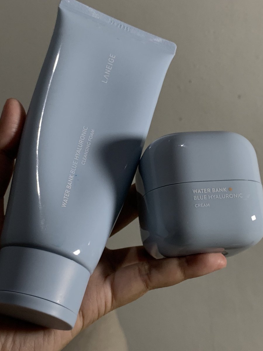 linskinjournal's tweet photo. 2 PRODUK LANEIGE YG WAJIB DICOBA 

a thread [rekomendasi]
#racuninskincare https://t.co/LOgewtLbeL