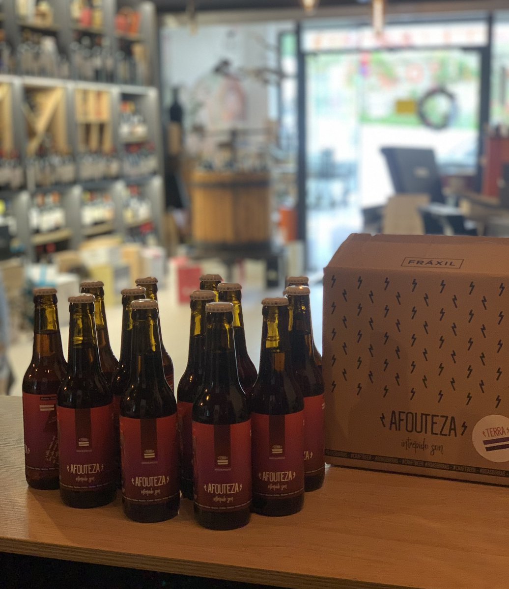 Cerveza AFOUTEZA !! 7 maltas , lúpulo americano , tostada y sin gluten !! Made in Vigo . 
#afouteza 
-#cervezaartesana