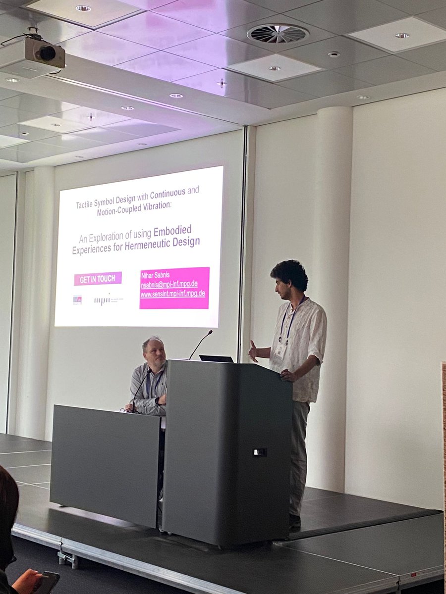 Yesterday Nihar Sabnis presented his work on designing Tactile Symbols and mixing up embodied and hermeneutic ways of experiencing vibration at #CHI2023.

You can download the paper here: dropbox.com/s/lxvize2xqwlg…