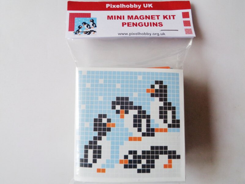 DownlandCrafts's tweet photo. I do love #penguins and as itโs #WorldPenguinDay I thought Iโd show you the magnet I made from our penguins #Pixelhobby kit. Both patterns are included so you can choose which one to make or buy 2 and make both like I did! #minimosaic #bioplastics #downlandcrafters #craftbizparty https://t.co/49Wxb4io7f