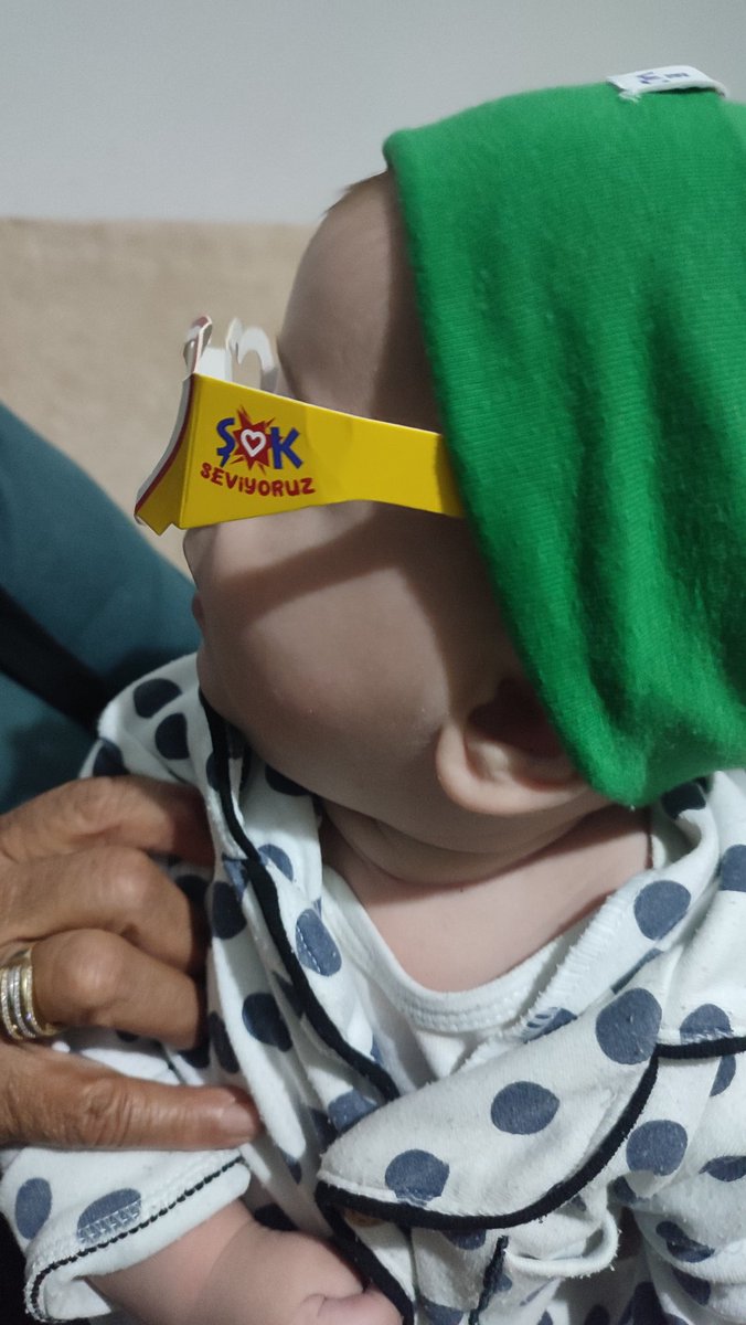 01Lebis's tweet photo. En iyi #ŞOK reklamını benim oğlum yapar. Hepsi iyi marka fabrikadan halka #ŞOK 😂😂 https://t.co/rFkuLm1UgV