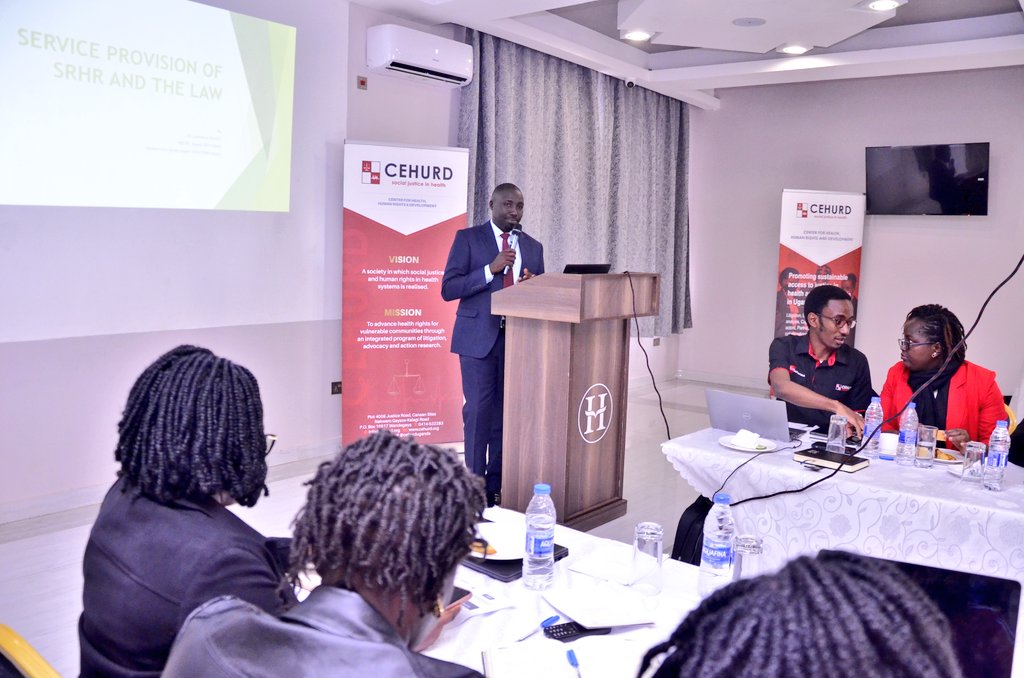 cehurduganda's tweet photo. ❝4 lives are lost to unsafe abortions every day. Many women find it hard to access safe places to terminate unintended pregnancies, they end up with induced abortions which result in complications or death❞ ~ @dlukomwa | @AOGU1985 #LSNAtWork
#LSNRetreat https://t.co/s63BSdC9QA