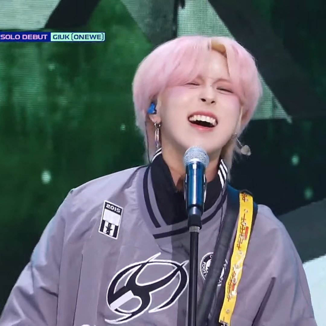 Vividdream_514's tweet photo. ㄱㅇㅇ ㄱㅇㅇ🥹💙
Time Machine Stage @ The Show
🔗https://t.co/jqKhjcoLW2
#ONEWE #원위 #GIUK #기욱
#Psycho_Xybernetics
#TURN_OVER #제0호선_시간역행 https://t.co/VKg7QTIdbx