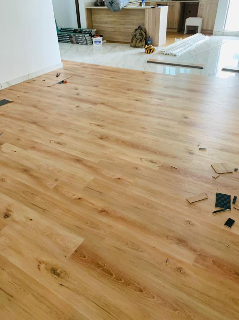 Floorsbenin's tweet photo. TRAVAUX EN COURS……
Votre sol mérite notre touche unique, avec notre revêtement de sol unique, Nous faisons ressortir le meilleur de votre sol.
📞☎️ +228 97 64 04 17
#revetement #decoration #revetementmural #architecture #rev #tement #homedesign #interior https://t.co/x6ls7M9xqJ