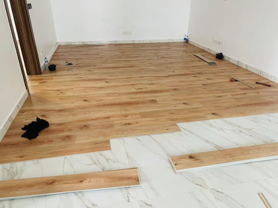 Floorsbenin's tweet photo. TRAVAUX EN COURS……
Votre sol mérite notre touche unique, avec notre revêtement de sol unique, Nous faisons ressortir le meilleur de votre sol.
📞☎️ +228 97 64 04 17
#revetement #decoration #revetementmural #architecture #rev #tement #homedesign #interior https://t.co/x6ls7M9xqJ
