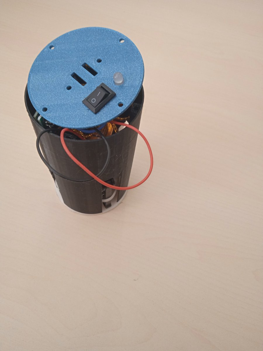 HeliosCansat's tweet photo. Ultimando nuestro Cansat #cansat23 #cansat2023 @europeanspaceagency @eserospain #famdif #vrioempresa https://t.co/SvrwLkgHOu