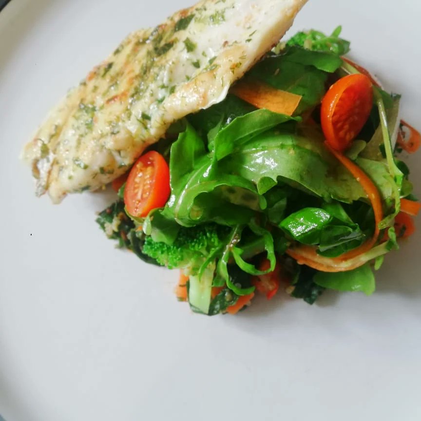 KitchenK_Food's tweet photo. What's for lunch? 

If you have any interest in our service offering, don't hesitate to contact us on all our social media platforms, on 071 151 0299(WhatsApp) or email sn.gumede25@gmail.com 

#KitchenKingsFood 
#GoodFood 
#BetterLiving 
#lunchtime🍴 
#privatecheffing https://t.co/ChXcEWRrag