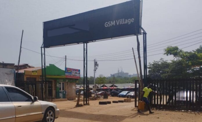 TheICIR's tweet photo. GSM village: Inside Abuja’s thriving gadgets hub
#AbujaTwitterCommunity #Smartphone #Gadjets #FCT
*|https://t.co/qJefwI7uIh|* https://t.co/FebACIzn2m