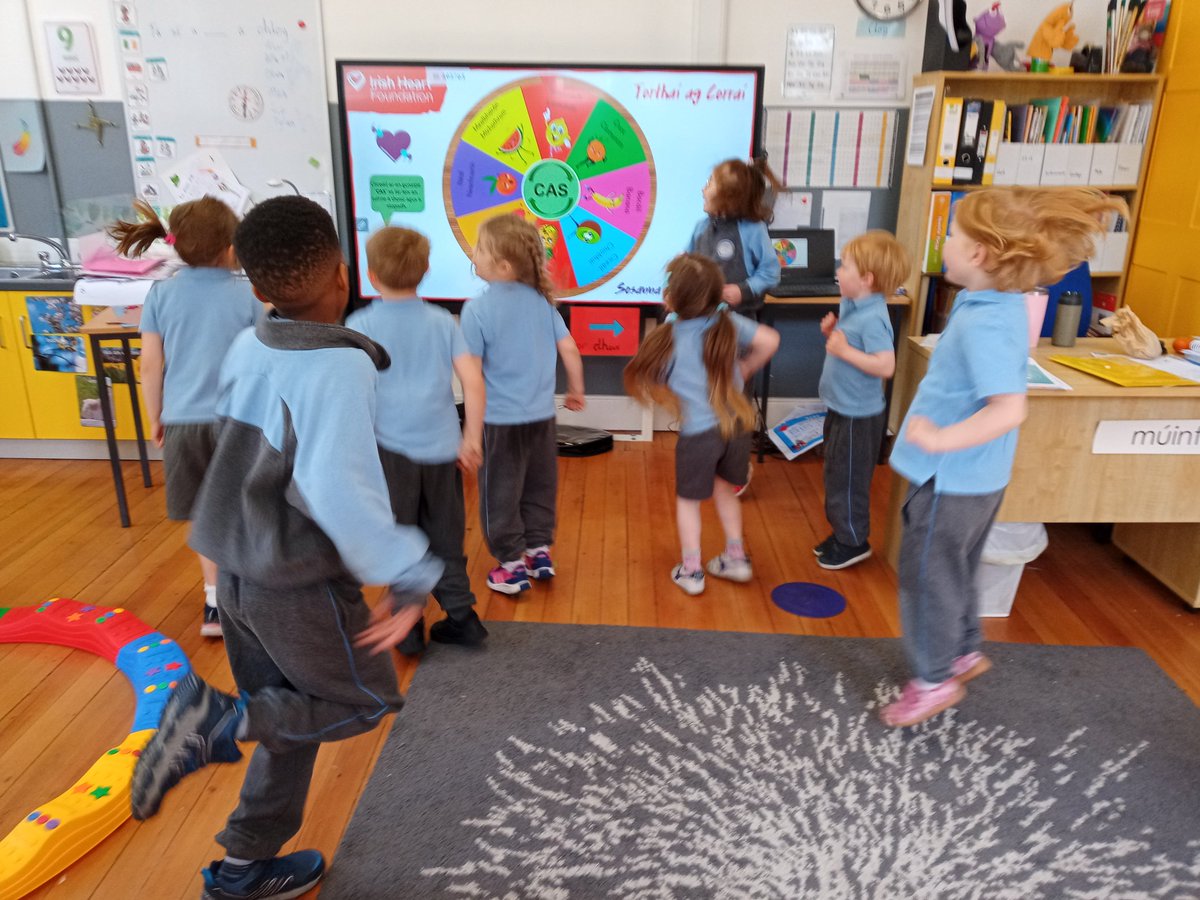 Gaelscoil Eoin tweet media