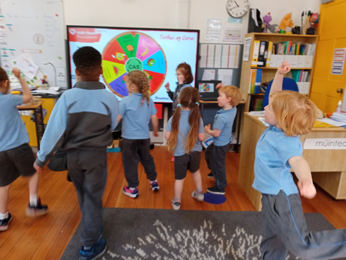 Gaelscoil Eoin tweet media