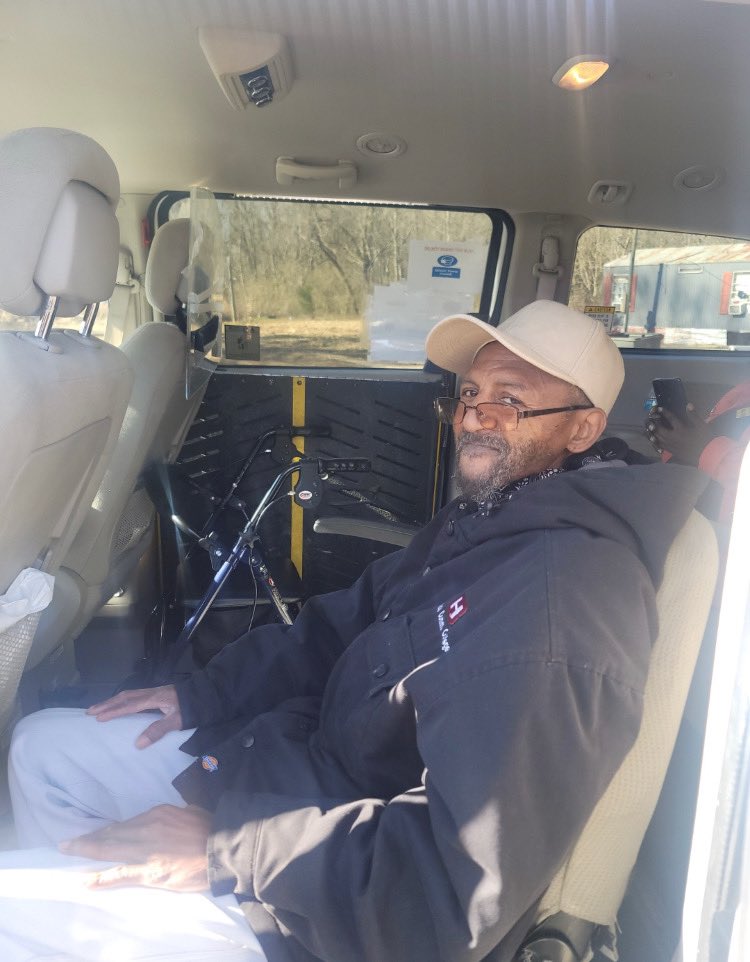 BccoaHda's tweet photo. HDAT/Rideshare is celebrating our extended family members. We want to thank our riders who are the life of our organization. We love what we do! If you’ve ever utilized our service, we say kudos to you. Arrange your next ride by calling 662-846-6161 or 601-981-5447. #trytransitms https://t.co/RQCRLFit5w