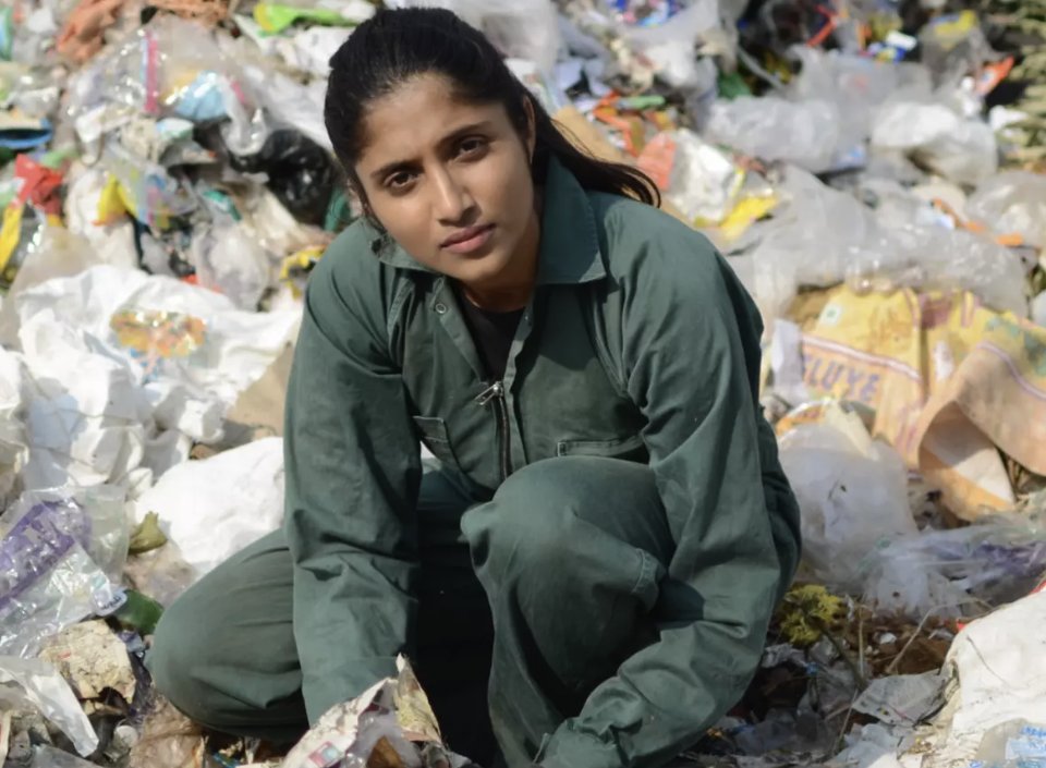 WEFUpLink's tweet photo. 🎉  Back To Zero – our short film collaboration with @PlasticImpact – has won a People’s Voice Award at @TheWebbyAwards 2023!  

The film follows @TrashConLabs Founder and CEO Nivedha RM on her mission to tackle waste in India.  

Watch the film here: https://t.co/BchW2bbNdf https://t.co/QVrw6mTCFx