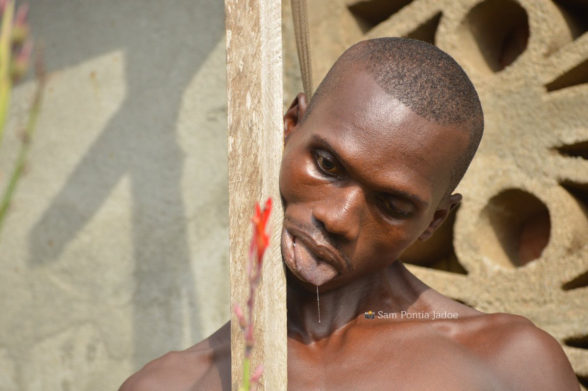 SamPontiaJadoe7's tweet photo. BREAKING NEWS 

A man identified as Emmanuel has been found hanging dead around the Jacob Town Community football field. 

The  residents of the community woke up to the incident early this morning April 25, 2023.

Details….. https://t.co/gX5uKZaZwp
