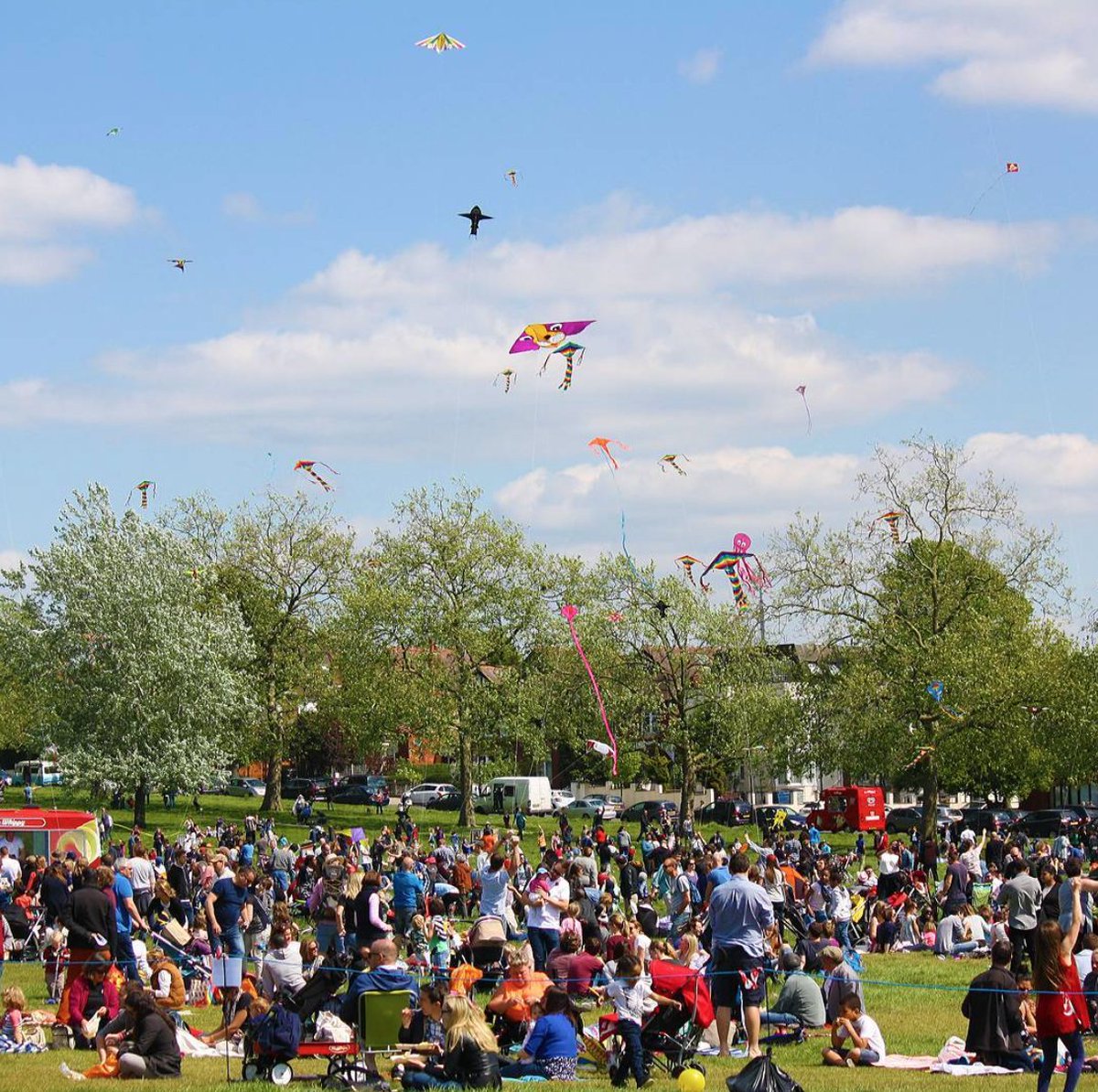instreatham's tweet photo. Kite Day is back on #Streatham Common on Sunday 14th May, 11-5pm.

We will be there at the InStreatham stall, so do come and say hello and find out more about the work we do to support businesses and improve the High Road in Streatham.

Time to practise our kite flying skills! https://t.co/WdE1sRFAHF