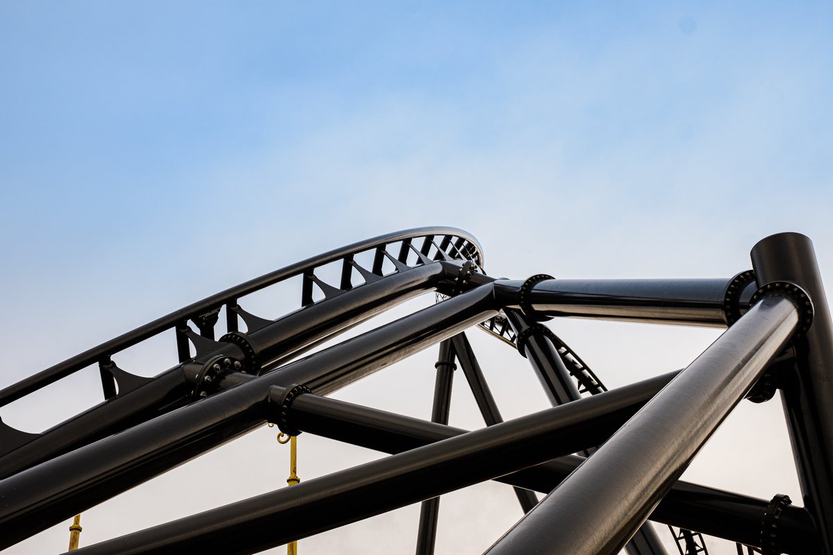 ParqueWarner's tweet photo. ¿Es #BatmanGothamCityEscape, posiblemente, la atracción más esperada del momento? ¡Nosotros decimos SÍ! 😎 #BGCE #ParqueWarner https://t.co/GqKRtDc8Dv