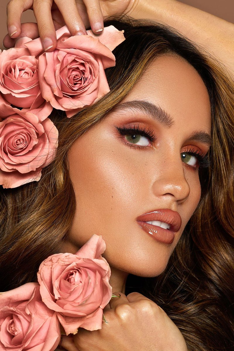 xcintakiehlx's tweet photo. Katakan dengan bunga..🌺 https://t.co/3DbLyHCzoU
